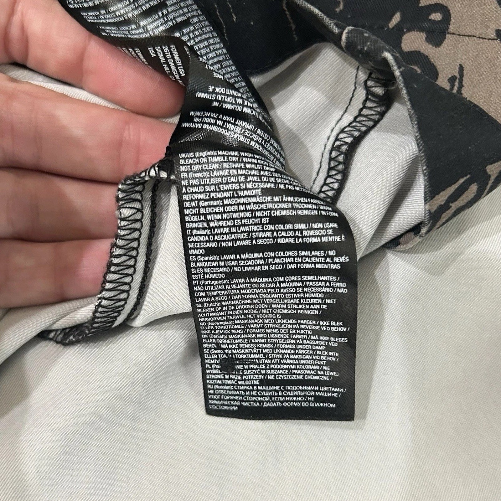 Former Marilyn Brainscan Short Sleeve All Over Print Button Up Sz M Streetwear — image 8 of 8